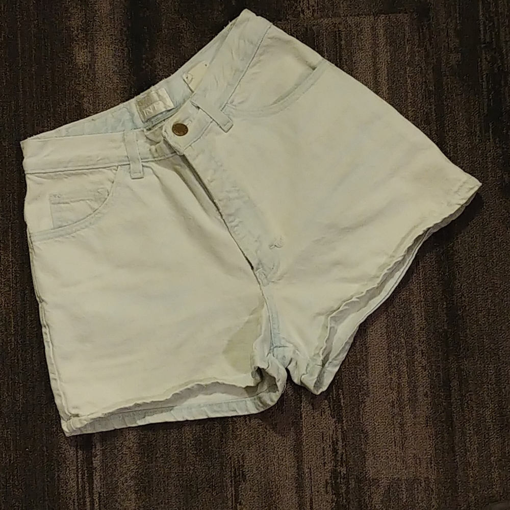 MODA International high waisted Jean shorts
